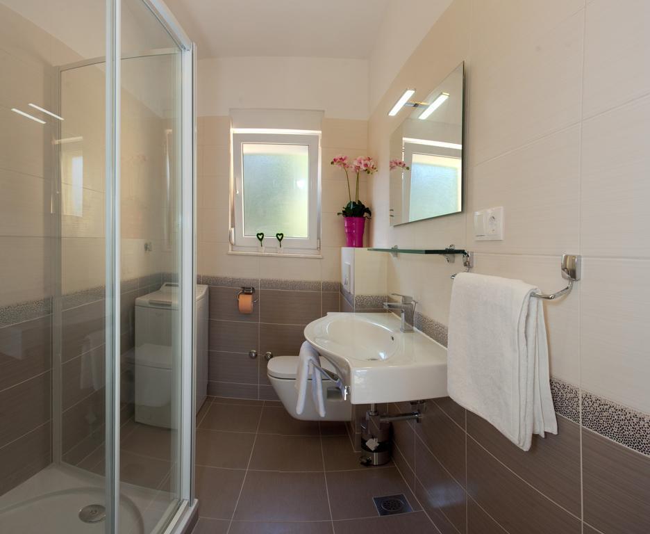 Apartments Villa Anamaria Трогир Стая снимка