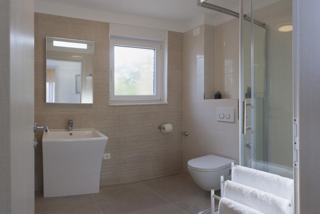 Apartments Villa Anamaria Трогир Екстериор снимка